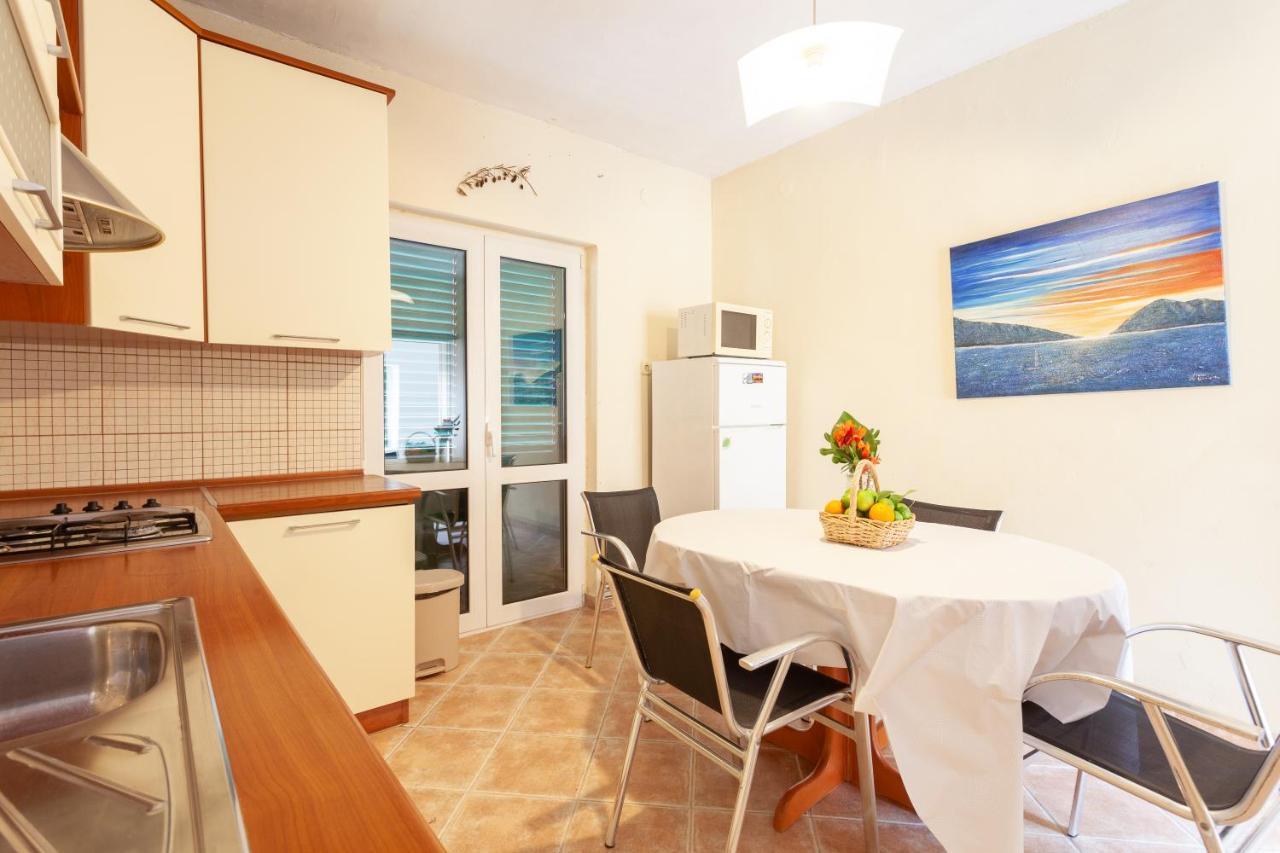 Sea And Lemon Tree Apartment Drasnice Εξωτερικό φωτογραφία