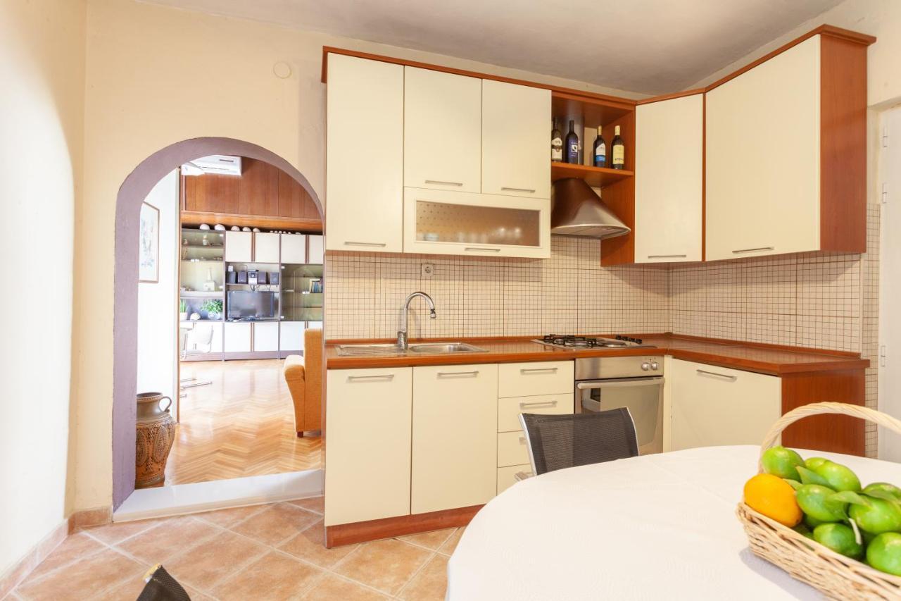 Sea And Lemon Tree Apartment Drasnice Εξωτερικό φωτογραφία